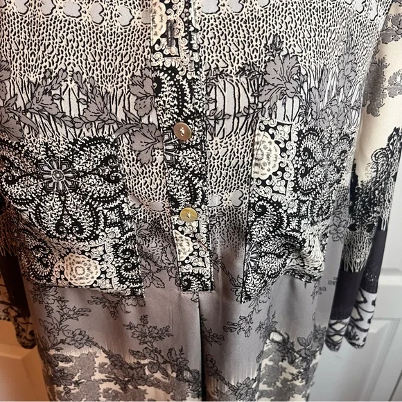 Anthropologie Fig and Flower Tunic Dress Sz M Floral Paisley Gray 1/4 Button - Picture 2 of 9